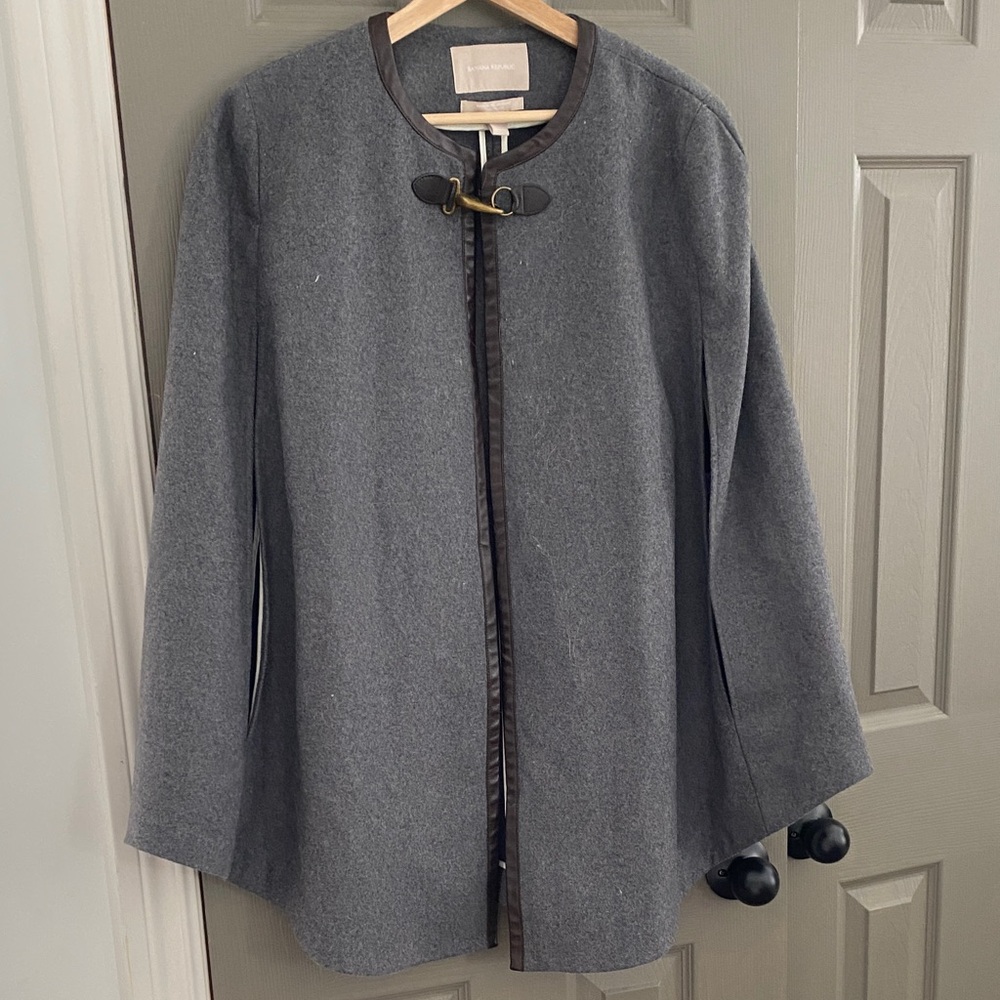 Gray Women's Banana Republic Cape with Brown trim, size M/L